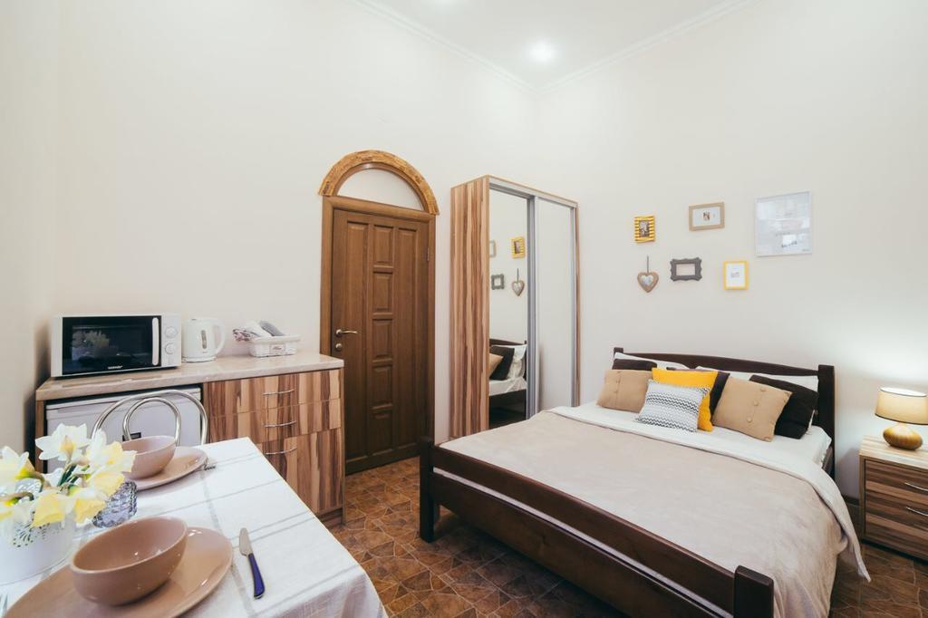 Studio Apartment Cute Lviv Buitenkant foto
